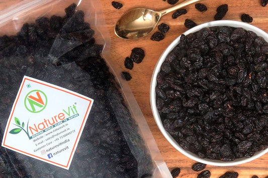NatureVit Seedless Black Raisins | Premium Kali Kishmish | Sweet & Juicy Dry Grapes | Natural Energy Booster