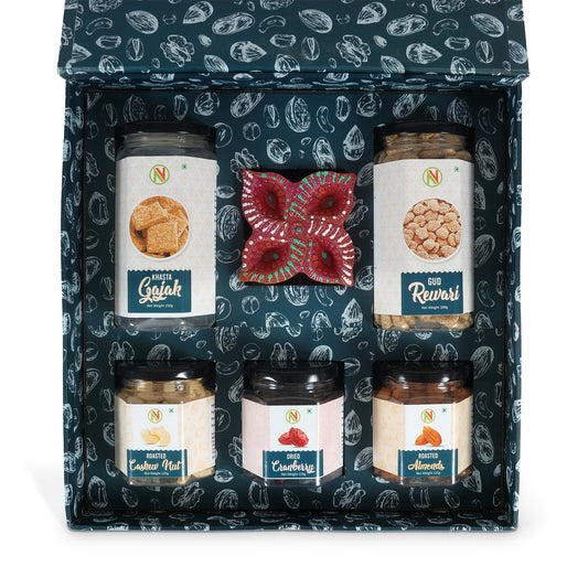 Dry Fruits and Sweets Gift Pack